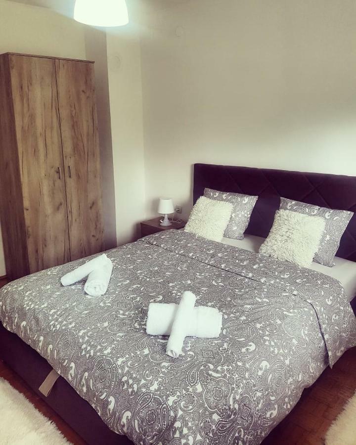 Apartman Kej Pirot Buitenkant foto