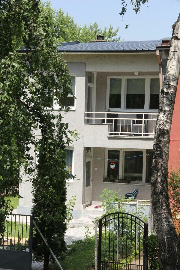 Apartman Kej Pirot Buitenkant foto