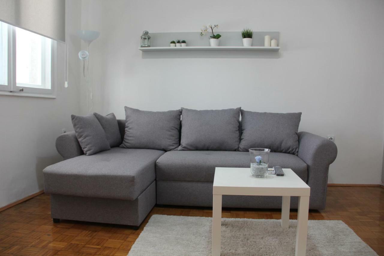 Apartman Kej Pirot Buitenkant foto