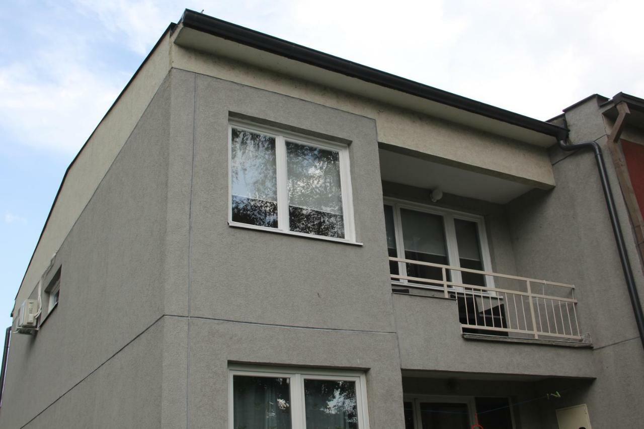 Apartman Kej Pirot Buitenkant foto