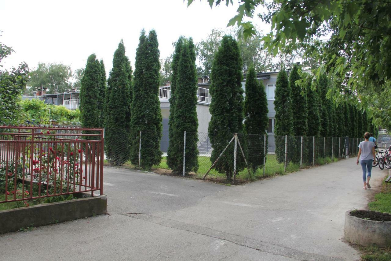 Apartman Kej Pirot Buitenkant foto