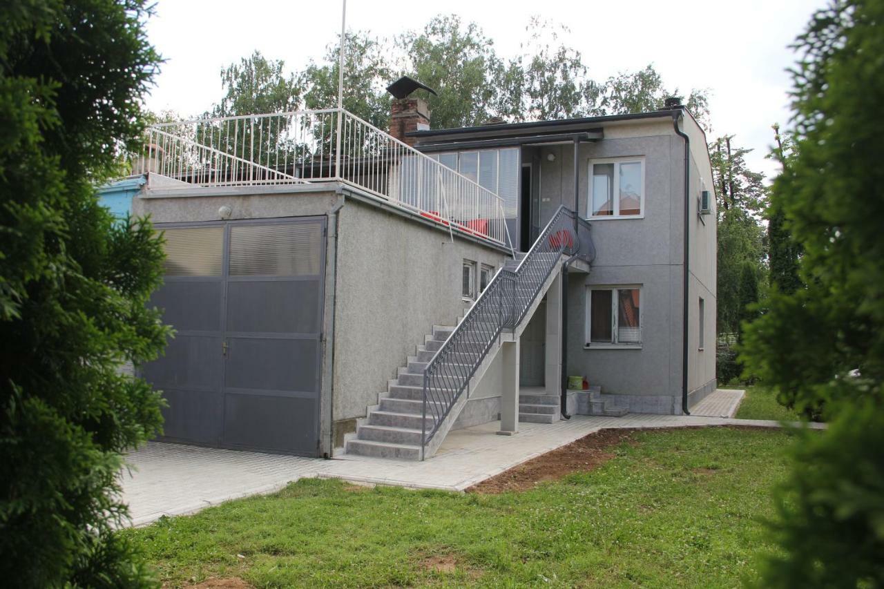 Apartman Kej Pirot Buitenkant foto